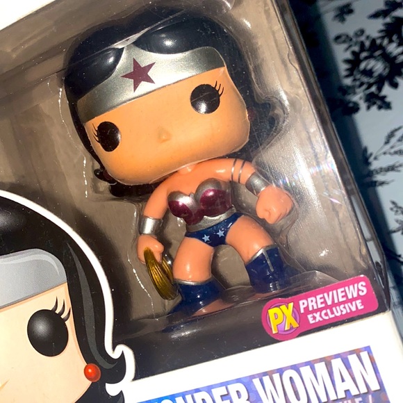 Wonder Woman Funko Pop #08 - Picture 6 of 6
